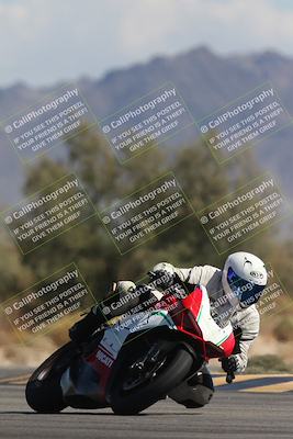 media/Oct-13-2025-Moto Forza (Mon) [[a66d839500]]/2-A Group/Session 4 Turn 7/